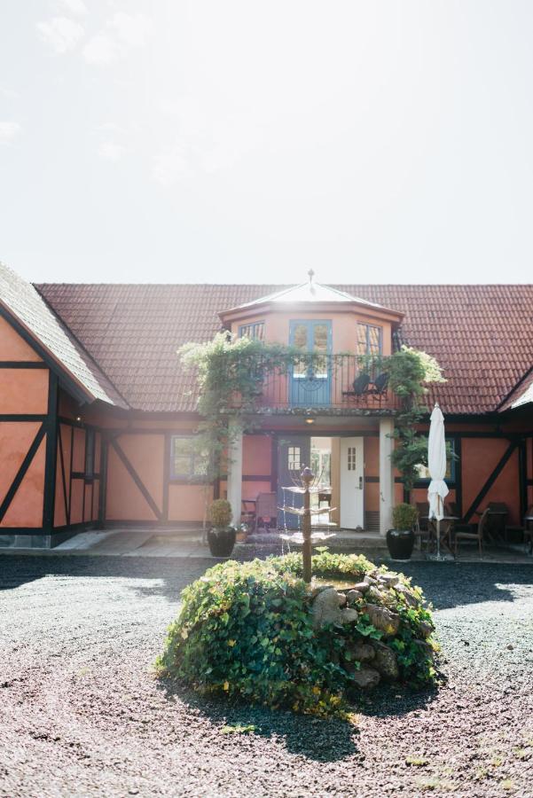 Villa Hasselbacken Garsnas Exterior photo