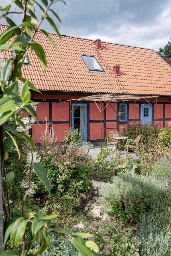 Villa Hasselbacken Garsnas Exterior photo